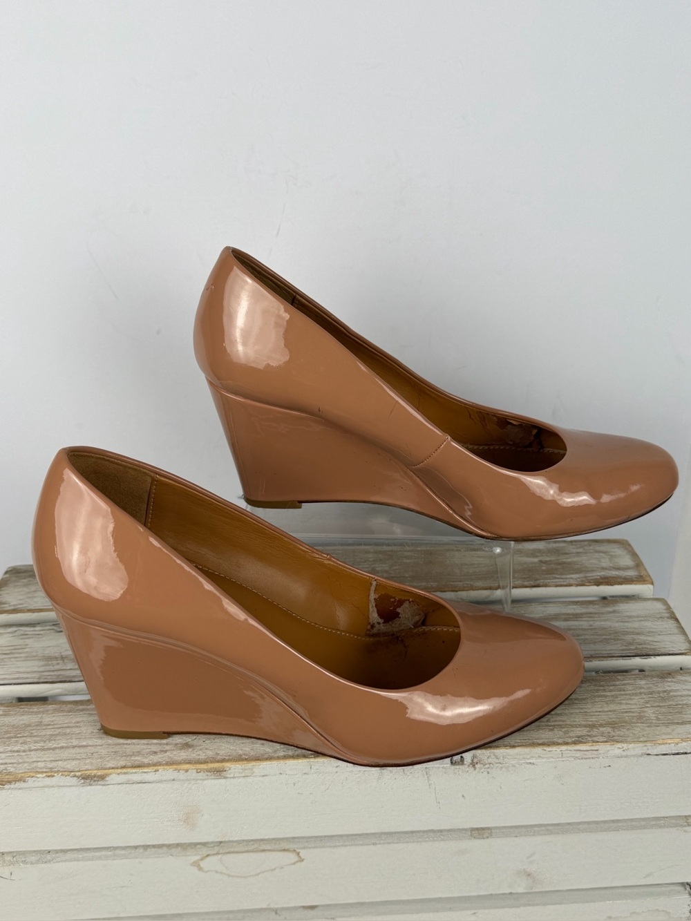 J.Crew Sylvia tan patent leather wedge glossy finish rounded toe size 8